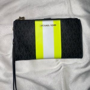 Micheal Kors lime green wallet